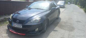 Lexus is 220d - 3