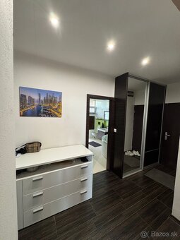 🏡 Na predaj: Štýlový 2,5-izbový byt v Holíči – stačí sa len - 3