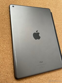 iPad 7 generácia 32 vb - 3