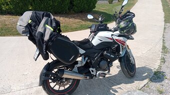 Benelli TRK 251 - 3