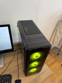 Herná zostava rx 580, i5, monitor, ssd, RGB Led - 3