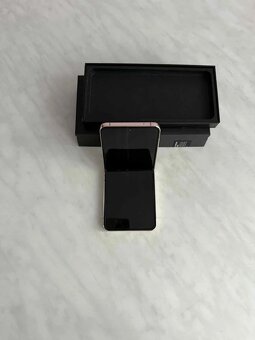 Samsung Galaxy Z Flip 4 GOLD 128gb, ako nový - 3