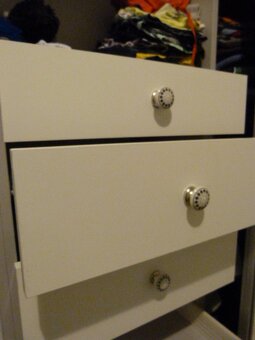 Skriňa s posuvnými dverami - 3