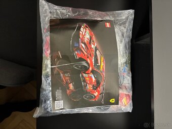 LEGO Technic Ferrari 488 GTE AF Corse #51 (42125) - 3