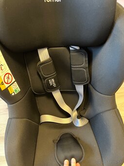 Britax Romer Dualfix M i-size čierna - 3