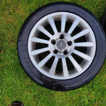 Predám letné pneumatiky na diskoch - 3