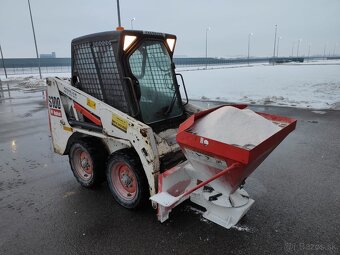 Predám posypové zariadenie na soľ zn. Bobcat. - 3