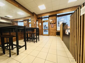 Prenájom obchodných priestorov 85 m² v atraktívnej lokal - 3