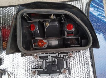 Predám pravé zadné svetlo RENAULT CLIO 1 - 3