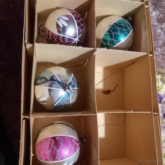 Predam starožitle ozdobi na stromček a gramofon - 3