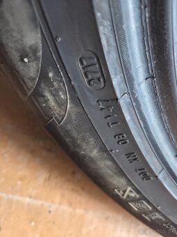 Predma pneu 235/55 r19 - 3