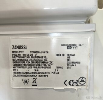 Truhlicová mraznička Zanussi - 3