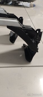 Predám originálny strešný nosič Ford Focus Mk3 (2011–2018) - 3