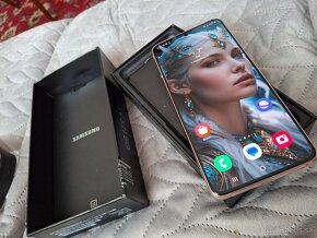 Samsung Galaxy S21 - 3