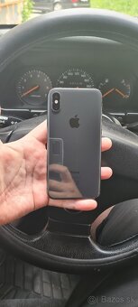 Predám iPhone XS 64GB - 3