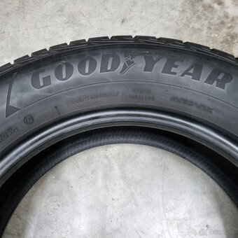 Zimné pneumatiky 225/65 R17 GOODYEAR DOT4221 - 3