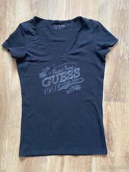 Balik oblecenia Guess - 3