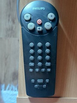 Televízor PHILIPS - 3