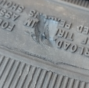 Predám zimné pneumatiky 165/70 R14 - 3