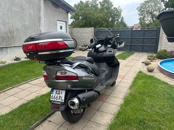 Suzuki burgman 650 Executive - 3