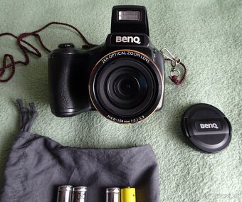 Predám digitálny superzoom BENG GH65X na 4 tuž. batérie - 3