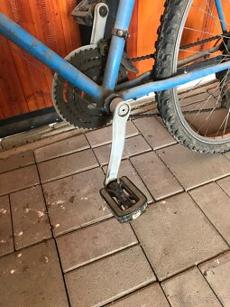 Bicykel s odpruženou vidlicou - 3