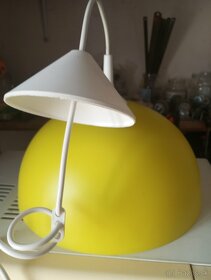 Žltá lampa - 3