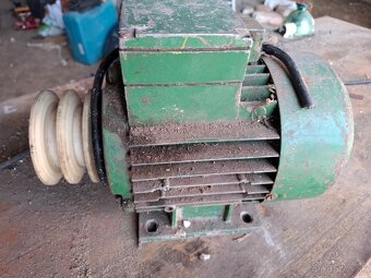 Predam elektromotor 3 fazovy. - 3