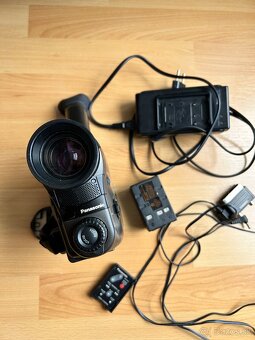 VideoKamera Panasonic RX7 - 3