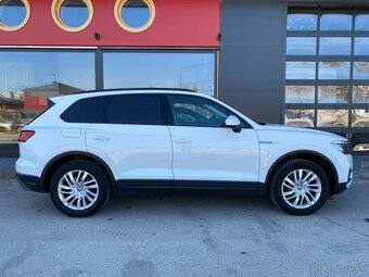 Volkswagen Touareg 3,0 TDI V6 170kW 4Motion DSG s ťažným zar - 3