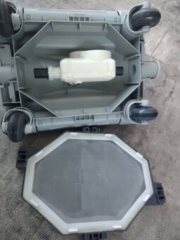 Predám bazénový vysávač Intex - 3