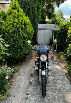 Suzuki GS 550 - 3