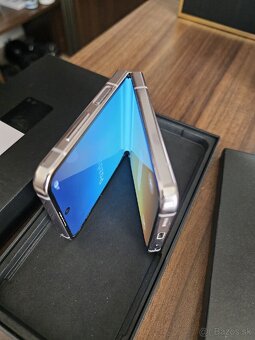 Samsung Galaxy Z Flip5 8GB/512GB Fialový - 3