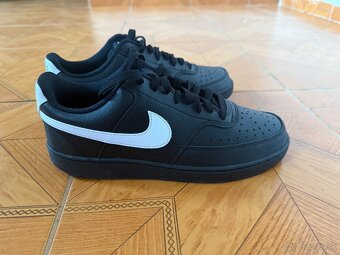 Nike - 3