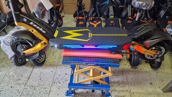 Elektrická kolobežka Kaabo MANTIS king GT gold - 3