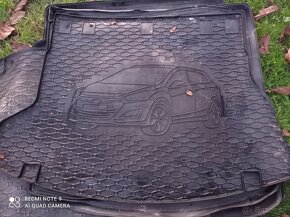 Gumené vaničky do kufra - 3