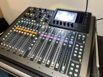 BEHRINGER COMPACT x32 - 3