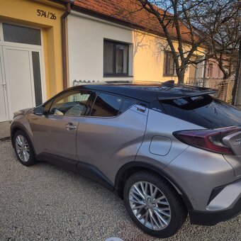 Toyota chr hybrid - 3