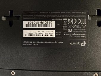 TP-Link PoE Switch - 3