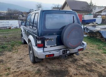 Mitsubishi pajero 2 - 3