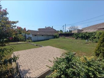 Rodinny dom s veľkým pozemkom vo Veľkej Ide - 3