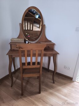 Toaletny stolik so stolickou - 3