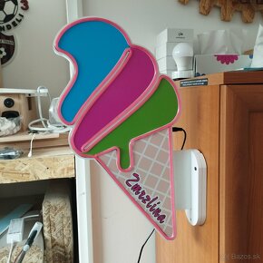 Svetelná neónová točená zmrzlina - 3