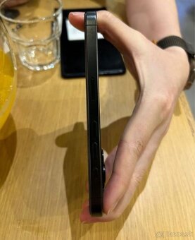 IPhone 15 Pro 256Gb Černý Titan (NOVÝ) DreamMobile.cz - 3
