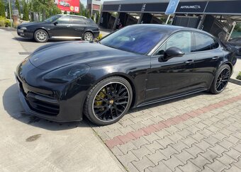 Porsche Panamera gts 2018 - 3