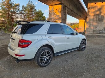 Mercedes-Benz ML350CDI Grand Edition - 3