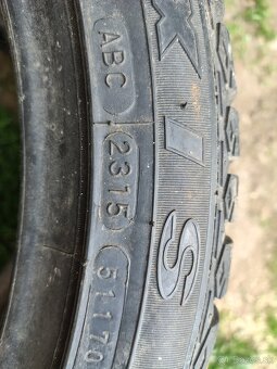 Predám pneumatiky 215/45R16 - 3