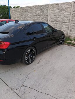 Predám BMW f30 318d - 3