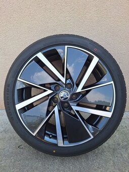 5x112 r19 VEGA AERO - 3