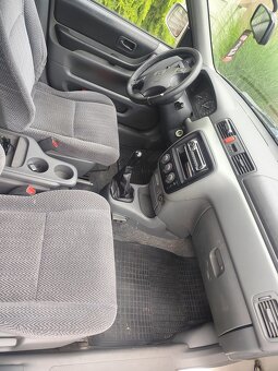 Predám HONDA CR-V 2.0 benzín 94 kW r.v.1998 - 3